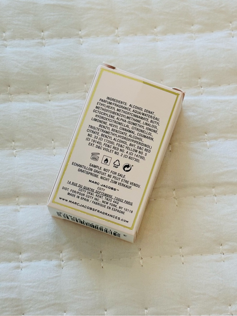 Miniature Sample of Marc Jacobs Perfect EDP 5 mL - Picture 4 of 9